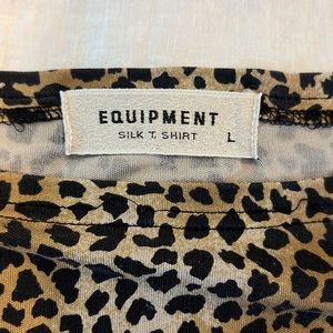 Equipment silk t- shirt